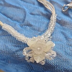 Elegant Cream Floral Beaded Necklace